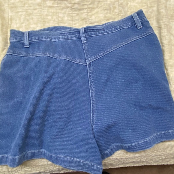 Skort - Picture 3 of 4